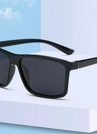 Мужские поляризационные солнцезащитные очки классические.Глянц...