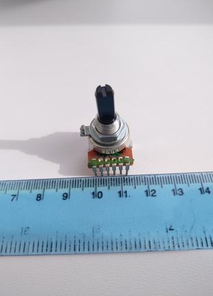 Продам резисторы сдвоенные переменные R1612G-GD1-B