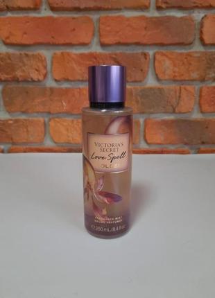 Парфумований спрей love spell golden fragrance mist victoria's...