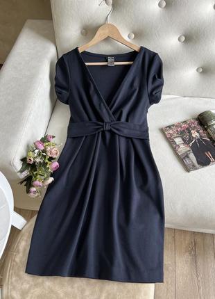 Темно-синя сукня