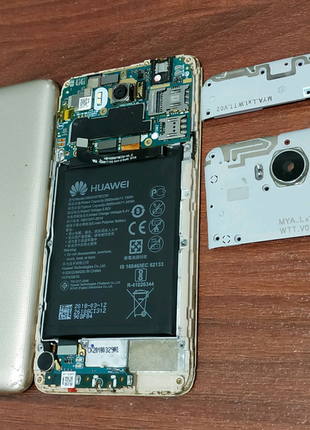 Huawei Y6 2017 MYA-L41, hb405979ecw на запчастини