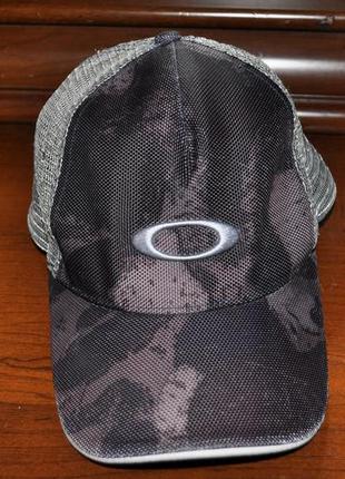 Летняя кепка бейсболка камуфляж с сеточкой oakley, оригинал, н...