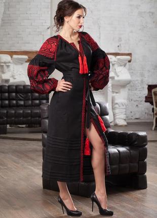 Черное платье вышиванка с красной вышивкой. натуральный 100% лен