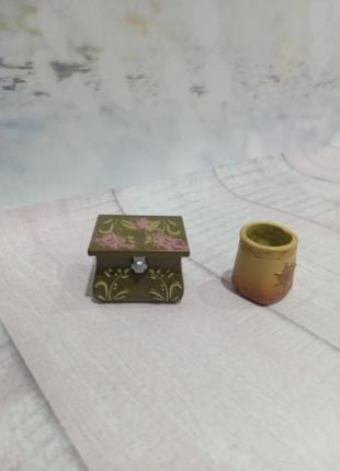 Игрушки британская.сундук шкатулки мебели