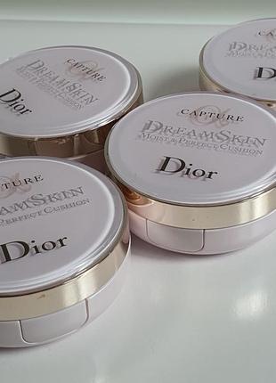 Кушон для обличчя dior capture dreamskin