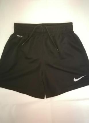 Шорти nike. p s (8-10 років)