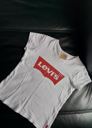 Детская футболка levi's (7-8 лет)