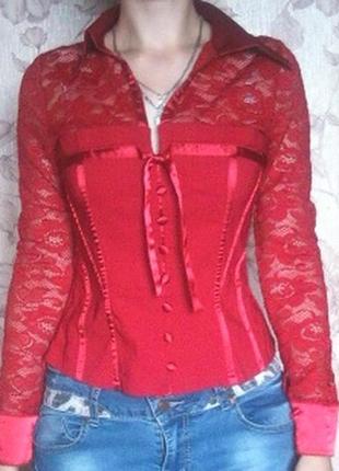 Неймовірно елегантна червона блуза
