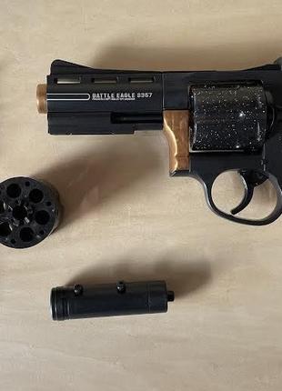 Игрушечный револьвер стреляющий поролоновыми патронами KB 1214