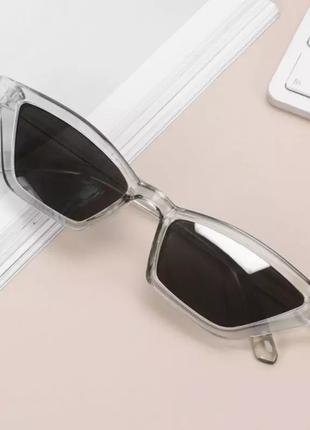 Женские солнцезащитные винтажные очки серые зеркальные