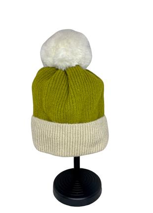Женская шапка теплая с помпоном зеленая (One Size)