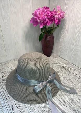 Женская солнцезащитная серая шляпа с лентой (54-58)