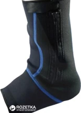 Фіксатор щиколотки LiveUP ANKLE SUPPORT чорний S/M LS5782-SM