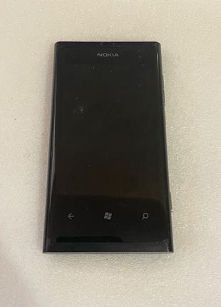 Nokia 710