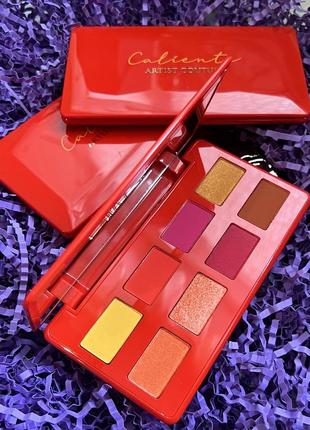 Яркая люксовая палетка caliente palette artist couture.