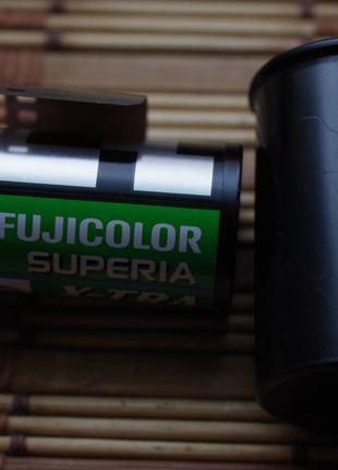 Просроченная фотопленка Fujcolor Superia X-TRA 400 24кадра