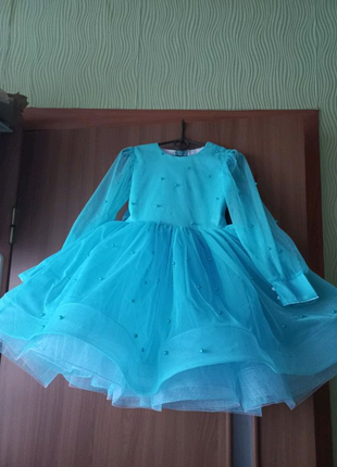 Нарядное детское  платье с бусинкой от 1 года и больше