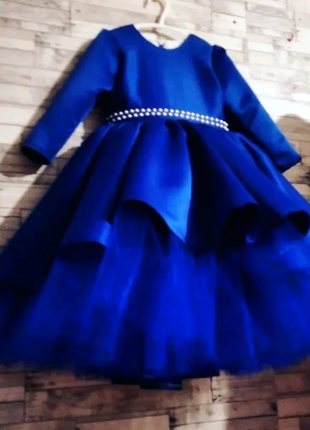 Синие платье  со шлейфом детское