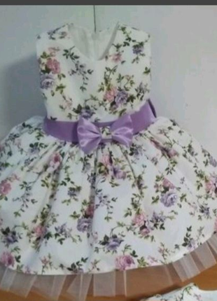 Платье  в  цветочек  нарядное детское