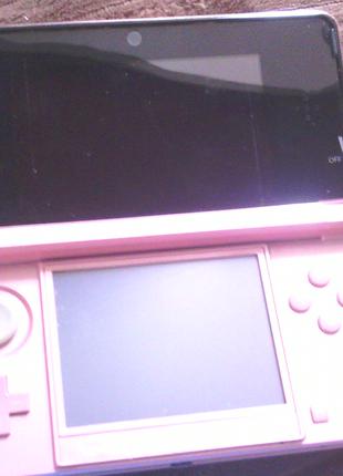 Nintendo 3DS Рожева Прошита з зарядкою і картою, стилус