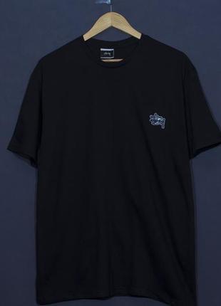 Черная футболка stussy