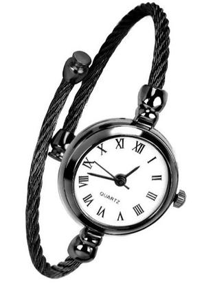 Годинник-браслет, жіночі наручні круглі.