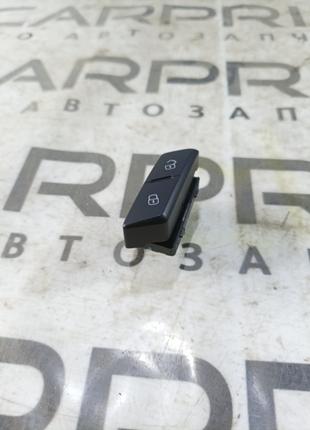 Кнопка блокировки центрального замка Volkswagen Passat B7 1.8 ...