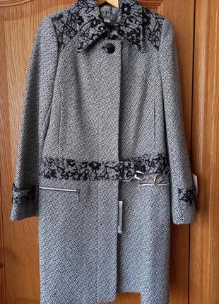 Женское твидовое пальто демисезон