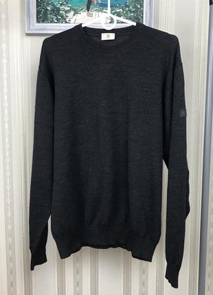 Шерстяной темно-серый легкий свитер от maerz  vn4