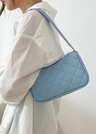 Трендова блакитна сумочка багет