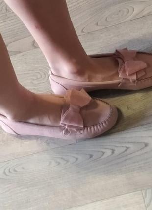 Розовые туфли