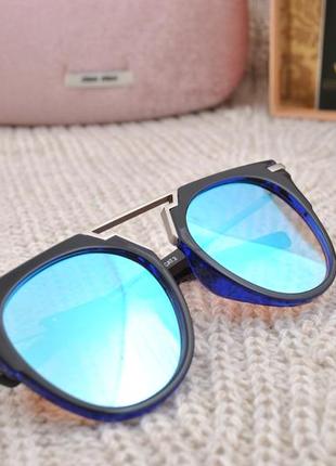 Красивые солнцезащитные очки gian marco venturi gmv826