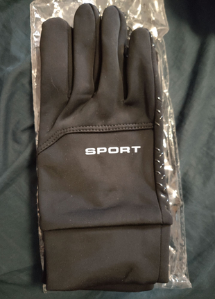 Демисезонные спортивные перчатки с сенсором