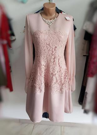 Коктельное платье розовое с кружевом на талии