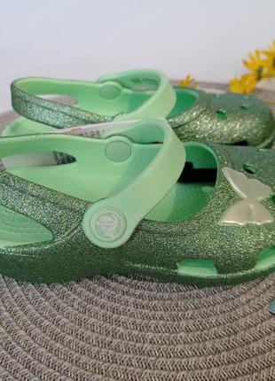 Дитячі сандалі крокс crocs glitter charm mary jane