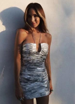 Zara (xs) мини платье с металлической драпировкой