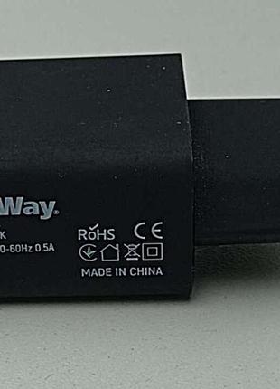 Заряднее устройство Б/У ColorWay CW-CHS012-BK