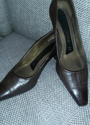 Кожаные туфли на каблуке peter kaiser, 38 размер (25см)
