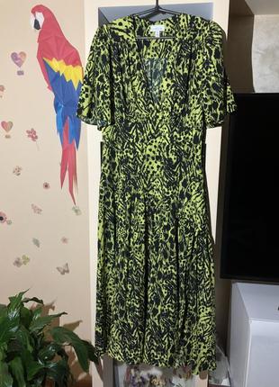 Мегакрутное платье с змеиным принтом, размер хл/2хл