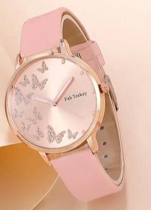 Женские розовые часы с бабочками на циферблате