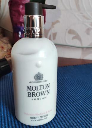 Molton brown delicious rhubarb & rose body lotion