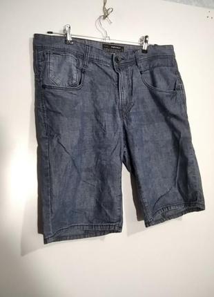 Легкие джинсовые шорты
