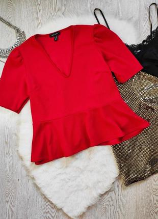 Красная блуза с баской баска с вырезом декольте стрейч батал б...