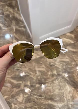 Распродажа красивые солнцезащитные очки женские