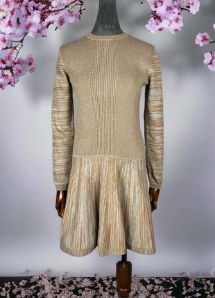 Вязаное коричневое платье с заниженным подолом ganni