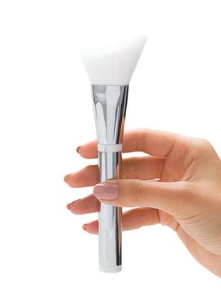 Пензель для тону it cosmetics heavenly skin skin-smoothing compl.