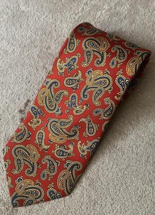 Шелковый галстук Англия London принт турецкий огурец красный