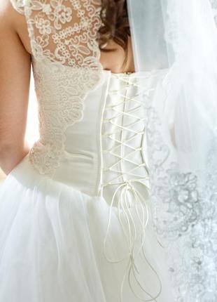 Неймовірно зручна весільна сукня