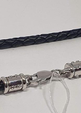 Ювелирный шнурок из кожи с серебряными вставками. Артикул 9500...