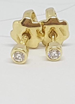 Золотые серьги-пуссеты с бриллиантами. Артикул С00949
